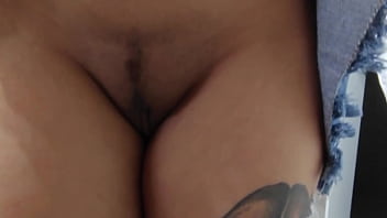 Tiffany montavini me castigou a me foder com a caneta