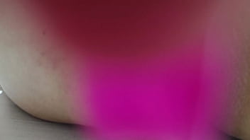 Tiffany montavini me castigou a me foder com a caneta