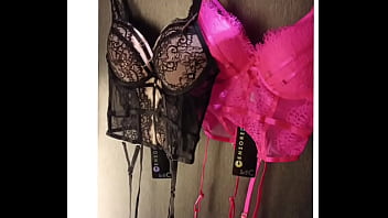 Vidéo dans la cabine d'essayage disponible pour mes abonnés fans