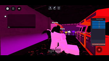 Pasandola bien en roblox con una amiga Pasandola bien en roblox con una amiga