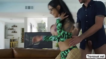 Slutty Ts Babe Eva Maxim Gives Cliff Jensen The Time Of His Life This Is Hot Seduction Nasty thumbnail