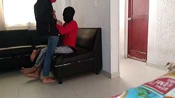 La enmascarda me la chupa