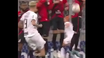 Loiro do corinthais fodendo o althetico paranaense gostoso