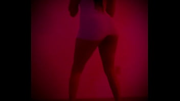 Red light twerking with lola luv 2