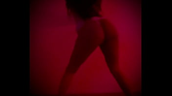 Red light twerking with lola luv 2