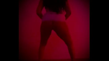 Red light twerking with lola luv 2