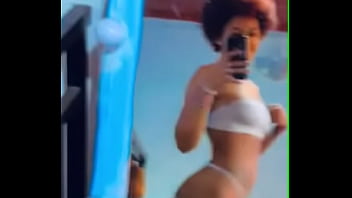 Bonjourdemande moi ce que tu veux