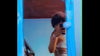 Bonjourdemande moi ce que tu veux