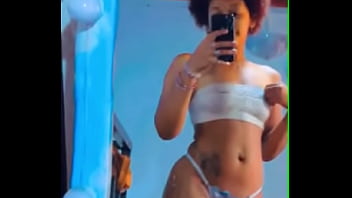 Bonjourdemande moi ce que tu veux