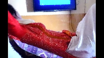 Indian bhabi's sexy body show