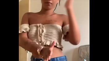 Shortcurtinho em magrinha