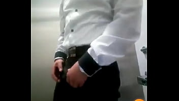 Mostrando Verga En El Baño thumbnail