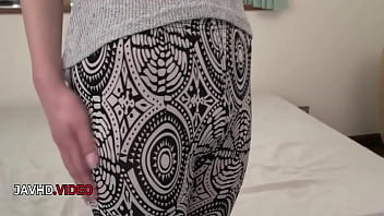 Asian beauty shows off oral skills in intimate pov encounter