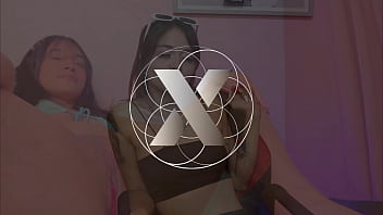 Massive lesbian pussy licking delicious pussy