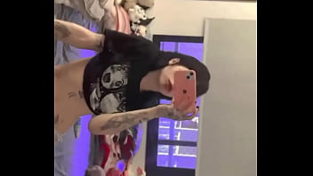 Acordei querendo apanhar de mulher hj