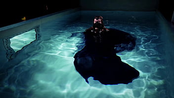 Gothic underwater shooting in swimmimg pool arya grander