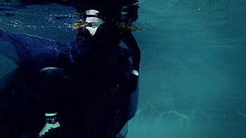 Gothic underwater shooting in swimmimg pool arya grander