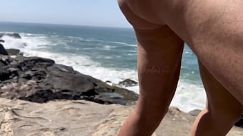 Fui fazer uma trilha com minha amiga ficamos cheia de tesão e chamamos o guia turístico para nos foder i went on a trail with my friend we got horny and called the tour guide to fuck us Fui fazer uma trilha com minha amiga ficamos cheia de tesão e chamamos o guia turístico para nos foder i went on a trail with my friend we got horny and called the tour guide to fuck us