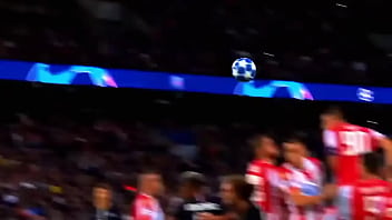 Neymar humilhando ao som de bebida rosa