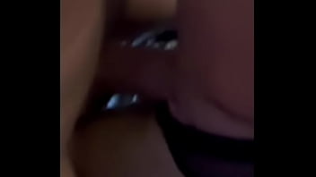 Rica noche de pelis con mi rommie me dejo meter la verga de tanto estres