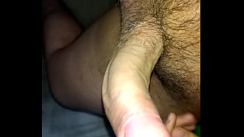 Joven Se Hace Una Paja Hermosa thumbnail