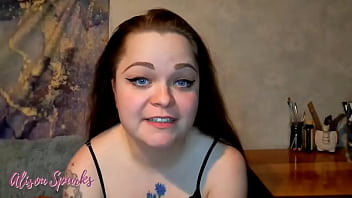 ️pad fetish tease change and cum countdown️it's been a while since i've posted a new pad fetish video but i k