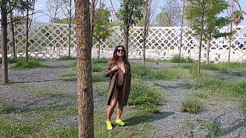 Look at the milf's skirt did you see the pussy