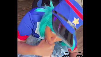 Hot cop slurps you up and squirts on you