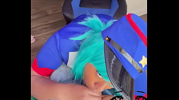 Hot cop slurps you up and squirts on you