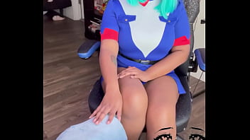 Hot cop slurps you up and squirts on you