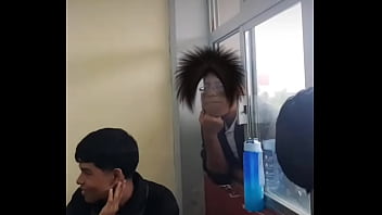 Chiquito calenturiento se prende con un toque