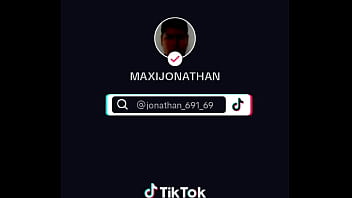 Chiquito calenturiento se prende con un toque