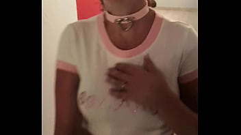 Ne vous cachez pas dans les couloirs professeur venez plutôt m'aider pour mon