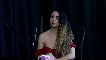 Começou pra deixar de ser clt não faz hard é hétero mas grava com mulheres e é acompanhante charllottye sheer red