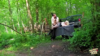 The sexual activity in a vehicle becomes a vigorous outdoor anal encounter as the voluptuous blonde becomes aroused