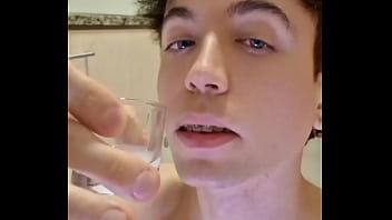 Twimk Swallows His Own Sperm thumbnail