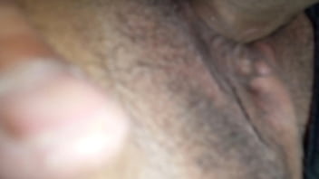 กางเกงที่ขาดเพราะควยที่แข็งแรงแหย่รหี