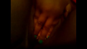 She got dat wet wet now she a super leack