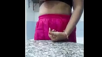 Desi bhabhi in bathroom