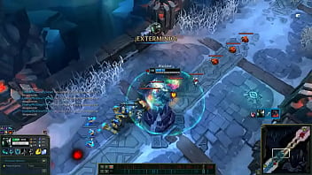 Aatrox flipa al ser cojido por un morde