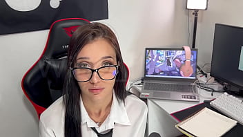 Mamei o professor pra ele me ajudar na prova