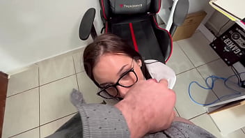 Mamei o professor pra ele me ajudar na prova