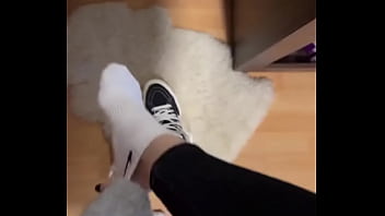 Sunday #feet #feetworld #fetisch girl creator #socks #soles #vans #whitesocks