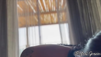 Comi E Gozei Na Boca Dessa Rabuda De Frente Pro Mar thumbnail