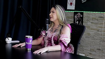 Tinha medo do que iam pensar sempre gostou de gravar o namorado tomou fama de corno raphaela savanah sheer red halloween