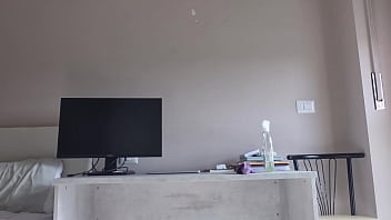 Loira vadia gostosa peladinha