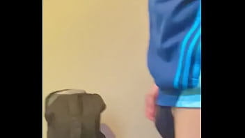 Vecino Hetero Le Lleva Fume A Bruno Jox Para Ponerlo Muy Hot thumbnail