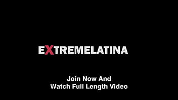 New fisting milf has a huge rosebutt