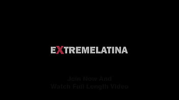 New fisting milf has a huge rosebutt