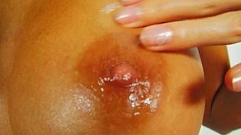 Give Me Pink Chesty Linda Oils Up With Cream And Masturbates thumbnail